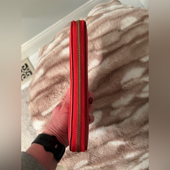 Adorable Kate Spade pebble leather coral zip wallet. Used, but good condition. - Picture 12 of 16